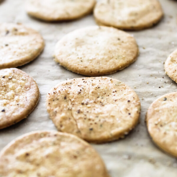 Sourdough crackers from starter discard